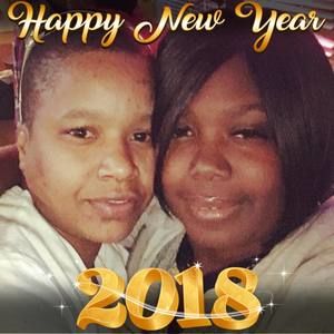 Meet your Posher, Yetta